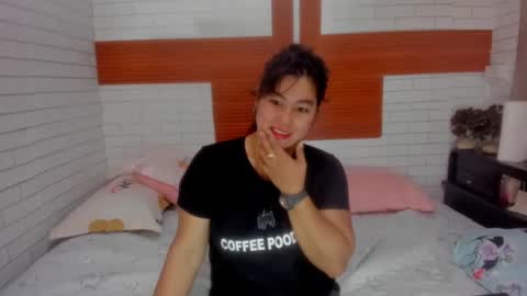 Snapshot of asian_diana69 chatting on 09.29.25 diane online show from 09.29.25