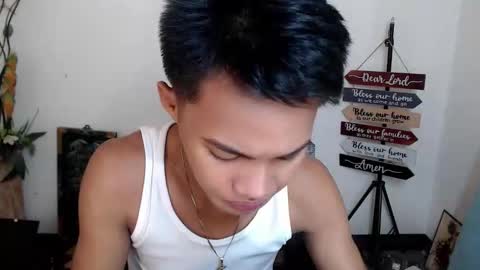 asian_lover05 online show from 10.23.25