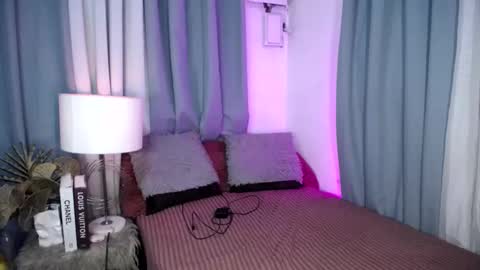 Snapshot of asian_luci chatting on 12.27.24 LUCI BABE online show from 12.27.24