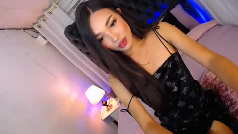 Snapshot of asian_luci chatting on 02.08.25 LUCI BABE online show from 02.08.25