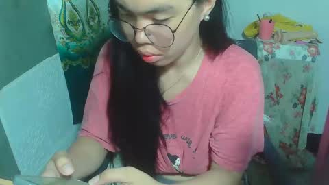 Snapshot of asian_rhean chatting on 01.10.25 Rhean online show from 01.10.25