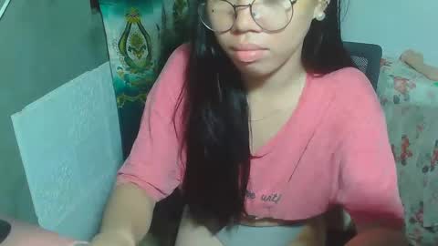 Snapshot of asian_rhean chatting on 01.24.25 Rhean online show from 01.24.25