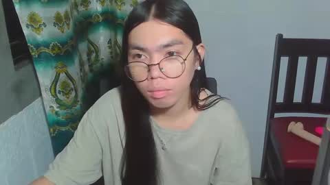 Snapshot of asian_rhean chatting on 02.02.25 Rhean online show from 02.02.25