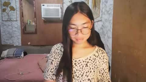 Rhean online show from 12.18.25