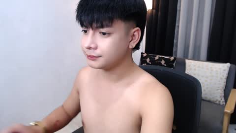 Snapshot of asianacexl chatting on 12.28.24 asianacexl online show from 12.28.24