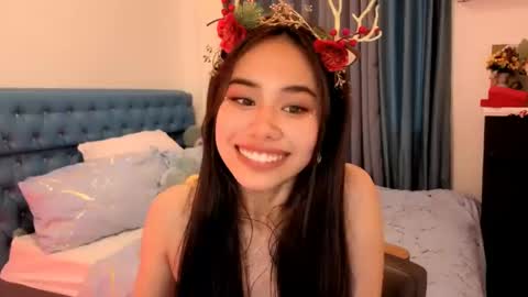 Snapshot of asianbabecandy chatting on 01.13.25 candy online show from 01.13.25