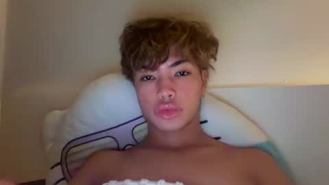 Snapshot of asianboyjerkz chatting on 06.16.26 asianboyjerkz online show from 06.16.26