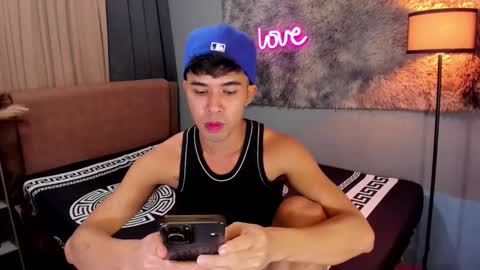 asiancum_peter online show from 09.29.25