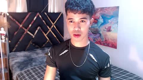 asiancum_peter online show from 01.08.26