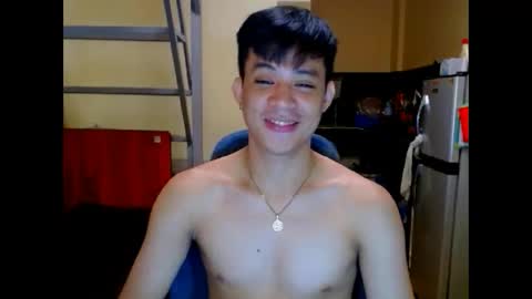 Snapshot of asiandreamboyx chatting on 05.20.26 asiandreamboyx online show from 05.20.26