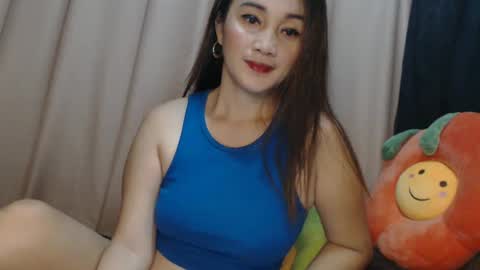 Snapshot of asianhottyxxx chatting on 03.07.25 Cristie online show from 03.07.25