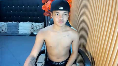 VICTORIA SCOTT online show from 10.06.25