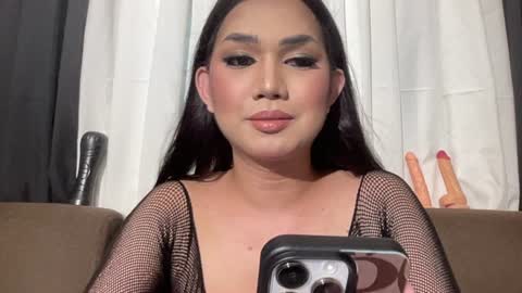 Snapshot of asiansweet_lily chatting on 06.18.26 Lily online show from 06.18.26