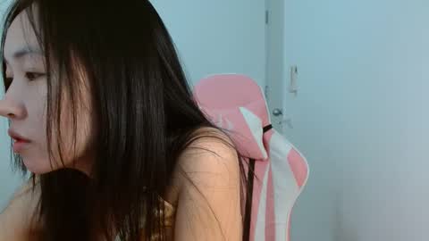Snapshot of asiantabbyx chatting on 01.28.25 Tabby online show from 01.28.25