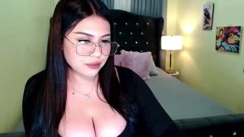 KIARA online show from 10.03.25