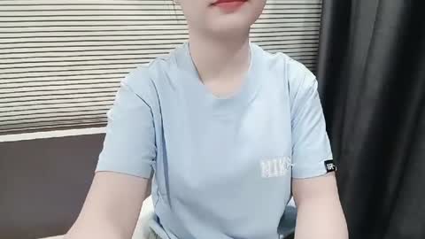 Snapshot of asiasweety chatting on 10.28.25 SoHye online show from 10.28.25