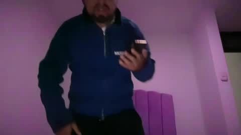 Snapshot of asilios_x chatting on 04.06.26 A S I L I O S H A L L online show from 04.06.26