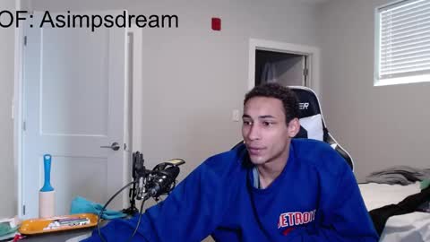 Snapshot of asimpsdream chatting on 04.02.26 asimpsdream online show from 04.02.26