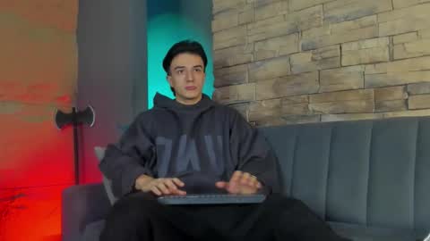 Aslan  online show from 02.24.26