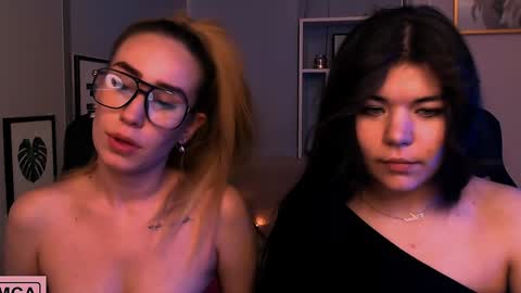 Snapshot of asol_muah chatting on 12.31.24 Asol online show from 12.31.24