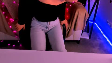 Snapshot of asol_muah chatting on 02.25.25 Asol online show from 02.25.25