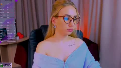 Snapshot of asol_muah chatting on 03.11.25 Asol online show from 03.11.25