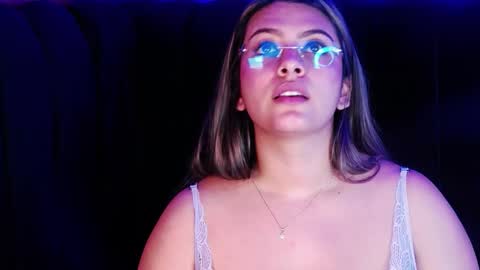 Snapshot of aspenruss chatting on 09.19.25 online show from 09.19.25