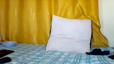 Snapshot of assqueen4 chatting on 09.19.25 FLORAH DANIEL online show from 09.19.25