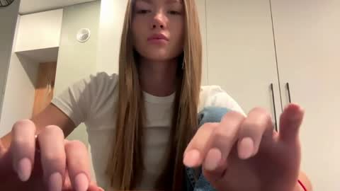 DiLuna online show from 04.04.26