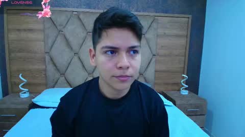 astablack_ online show from 09.30.25