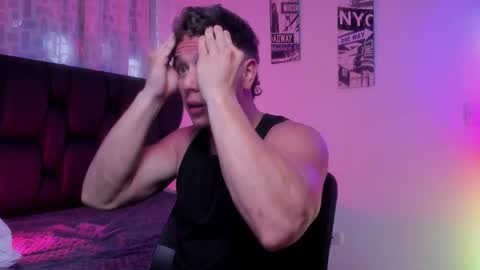 Snapshot of astonhills chatting on 10.31.25 astonhills online show from 10.31.25