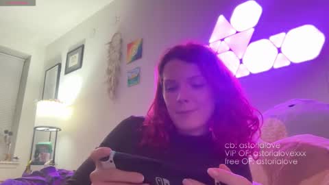 AstoriaLove online show from 11.28.25