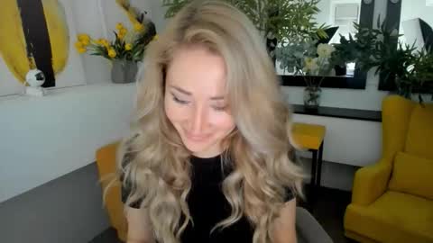 astramonroe online show from 10.17.25