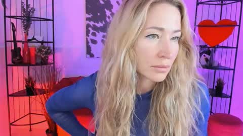 astramonroe online show from 10.22.25