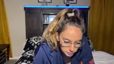 Snapshot of astro_n_tatiana chatting on 11.09.25 astro_n_tatiana online show from 11.09.25