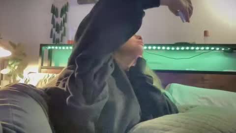 Snapshot of astro_n_tatiana chatting on 11.17.25 astro_n_tatiana online show from 11.17.25