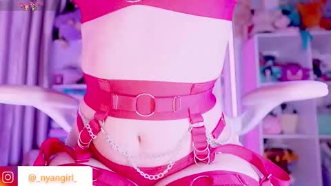 Snapshot of asuka_langleysoryu chatting on 02.25.26 Bonnie online show from 02.25.26