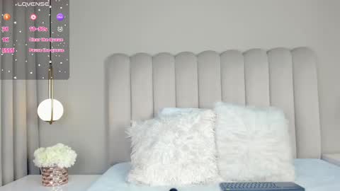 ATENEA ROBERTS Sofia online show from 02.14.25