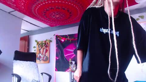 Atenea online show from 10.14.25