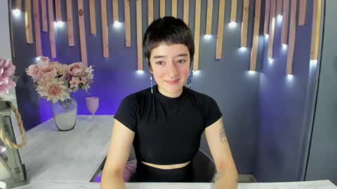 Snapshot of atheena__ chatting on 05.27.26 Athenea online show from 05.27.26