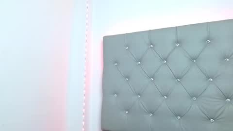 Snapshot of atheneaaa_ chatting on 09.27.25 Athenea online show from 09.27.25