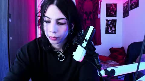 Snapshot of atheneoo_ chatting on 10.07.25 athenauwu online show from 10.07.25