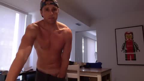 Snapshot of athleteguy55555 chatting on 01.26.25 tommycb55555 online show from 01.26.25