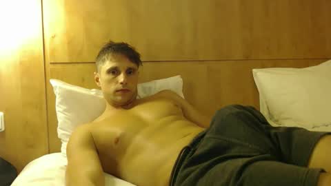 Snapshot of athleteguy55555 chatting on 10.17.25 tommycb55555 online show from 10.17.25