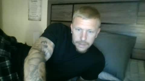 AthleticWhiteboy777 online show from 07.03.26