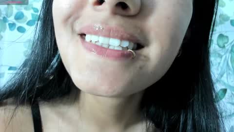 Snapshot of atilana_diaz chatting on 02.04.25 Atilana Diaz online show from 02.04.25