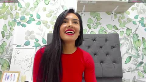 Snapshot of atilana_diaz chatting on 02.14.25 Atilana Diaz online show from 02.14.25