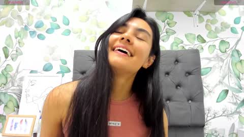 Snapshot of atilana_diaz chatting on 02.19.25 Atilana Diaz online show from 02.19.25