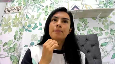 Snapshot of atilana_diaz chatting on 03.10.25 Atilana Diaz online show from 03.10.25