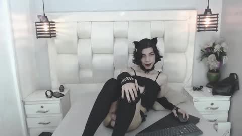 Snapshot of atley_dolly_ chatting on 09.22.25 ATLEY online show from 09.22.25